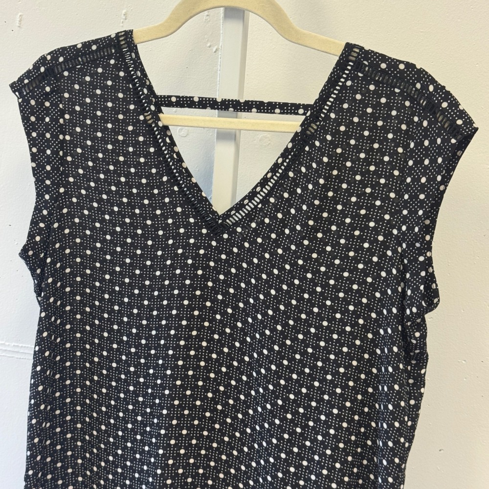 DR2 by Daniel Rainn Polka Dot V-Neck Blouse Black White Small DR19572PR1 Office - Picture 3 of 8